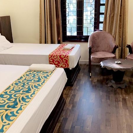 Hotel Tourist Inn Siliguri Ngoại thất bức ảnh