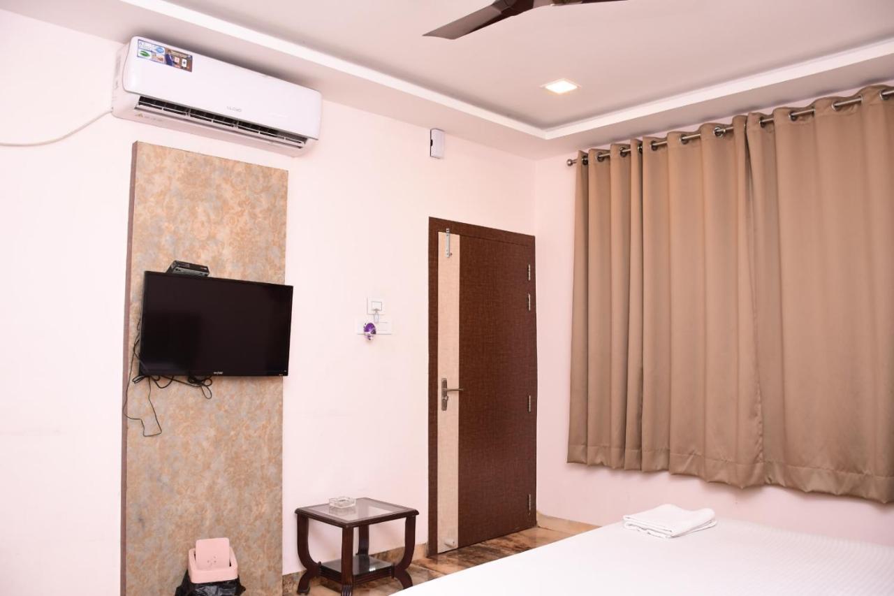 Hotel Tourist Inn Siliguri Ngoại thất bức ảnh