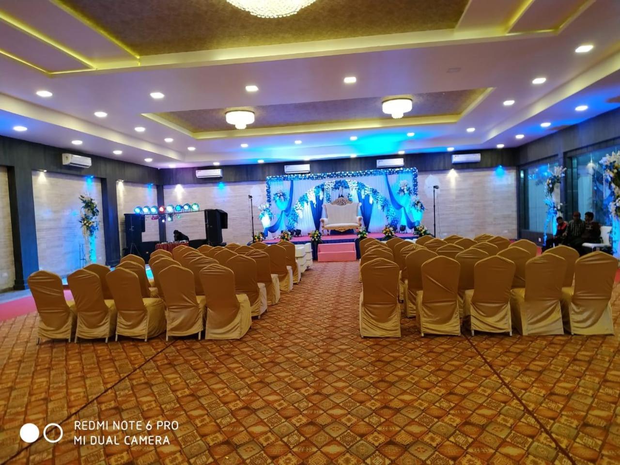 Hotel Tourist Inn Siliguri Ngoại thất bức ảnh